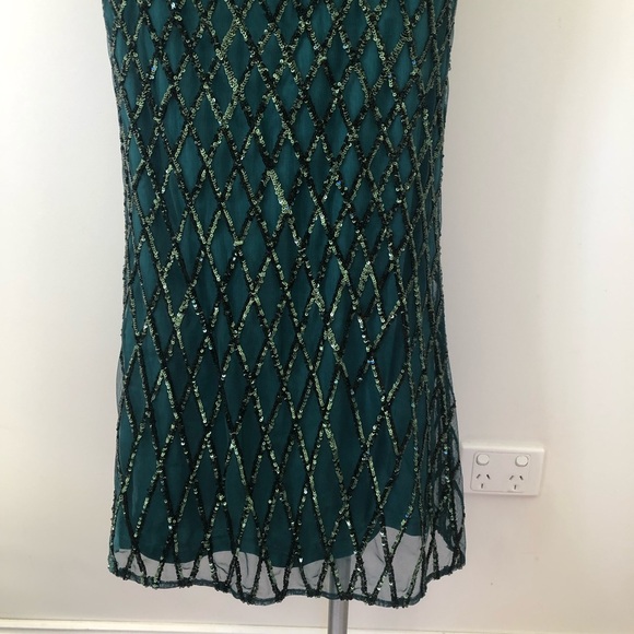 🌿 MEI MEI 🌿 green sequin sleeveless slight trumpet style formal dress size 8 - Picture 5 of 9